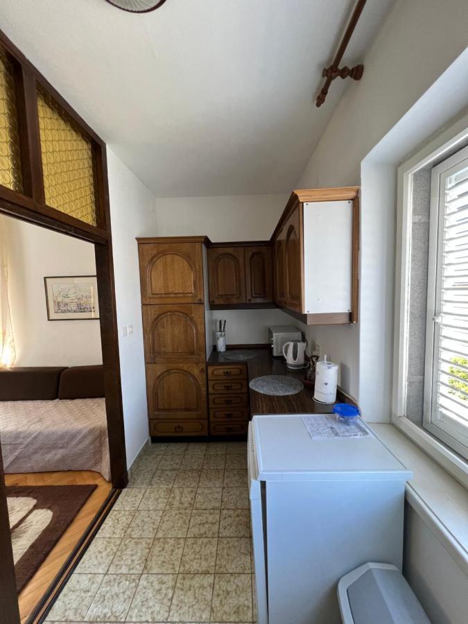Apartment Ana, Free Garage Parking 希贝尼克 外观 照片