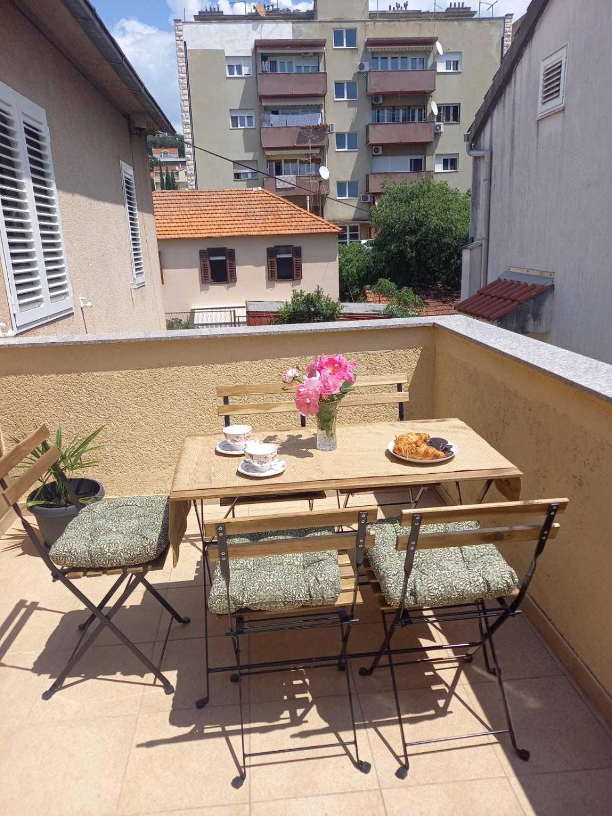 Apartment Ana, Free Garage Parking 希贝尼克 外观 照片